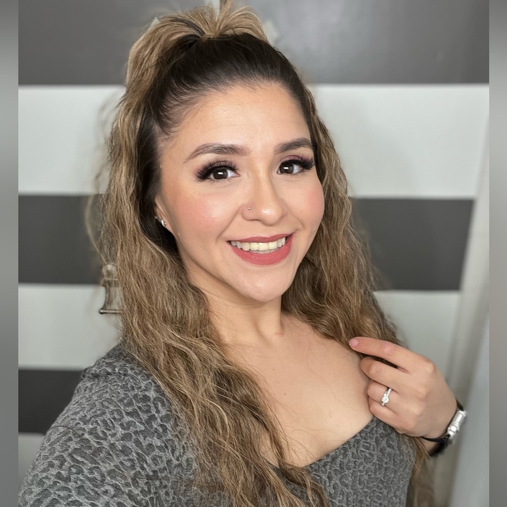 Meet your Posher, Veronica